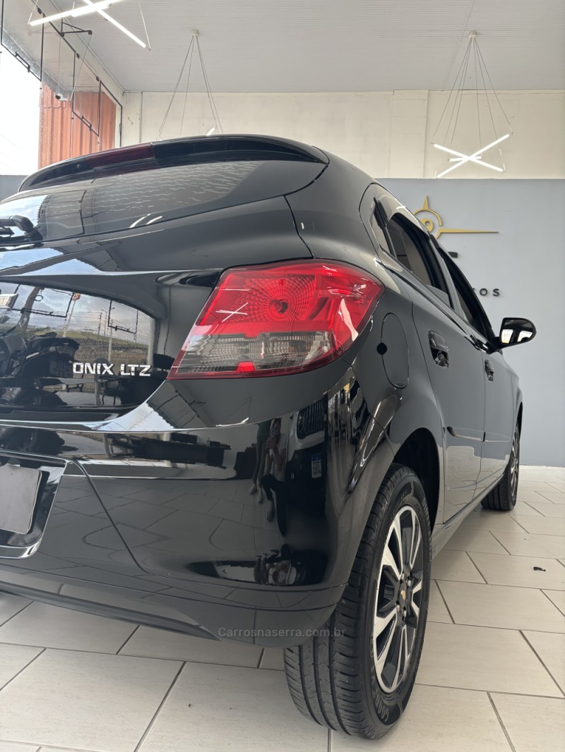 ONIX 1.4 MPFI LTZ 8V FLEX 4P MANUAL - 2016 - CAXIAS DO SUL