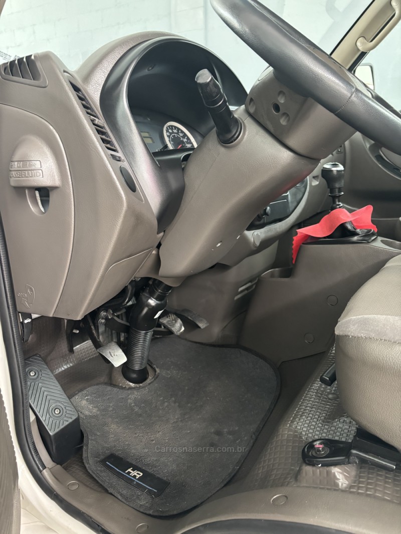 HR 2.5 LONGO COM CAÇAMBA 4X2 16V 130CV TURBO INTERCOOLER DIESEL 2P MANUAL - 2016 - CAXIAS DO SUL