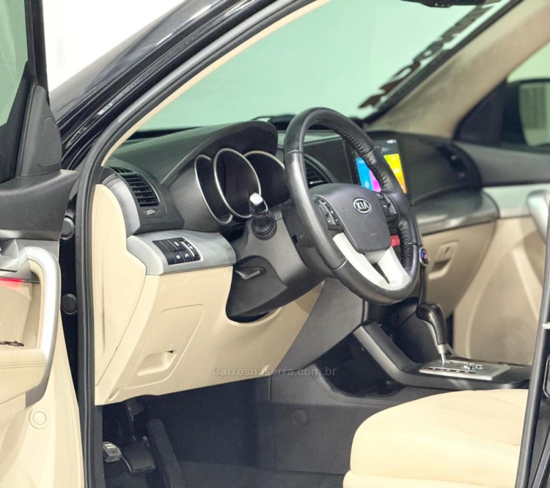 SORENTO 3.3 EX V6 24V GASOLINA 4P 7 LUGARES AUTOMATICO - 2012 - ESTâNCIA VELHA