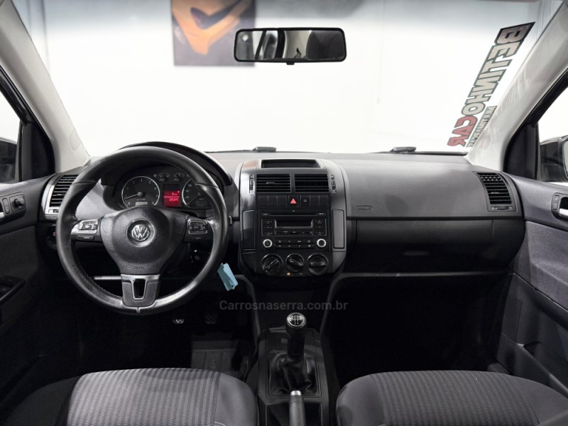 POLO 1.6 MI COMFORTLINE 8V FLEX 4P MANUAL - 2014 - ESTâNCIA VELHA
