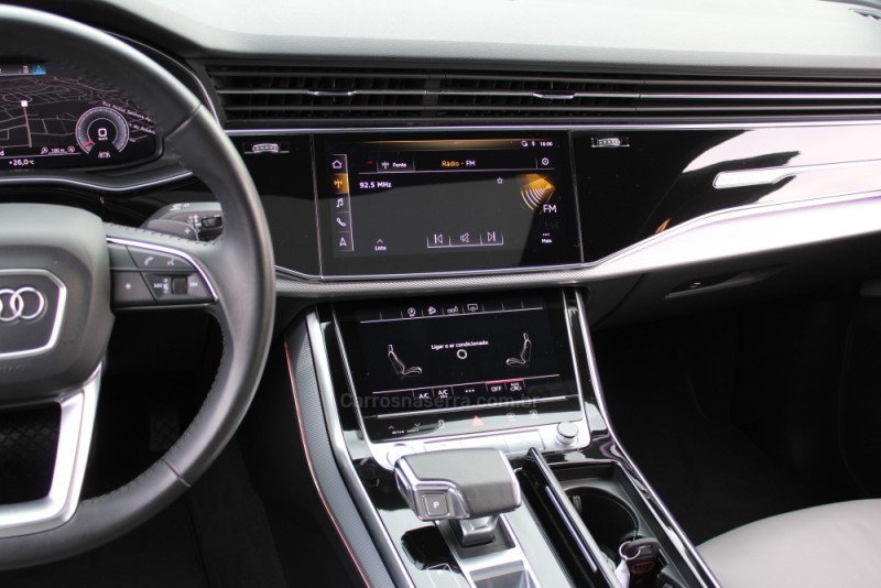 Q8 3.0 TFSI PERFORMANCE BLACK QUATTRO V6 24V GASOLINA 4P S-TRONIC - 2020 - CAXIAS DO SUL