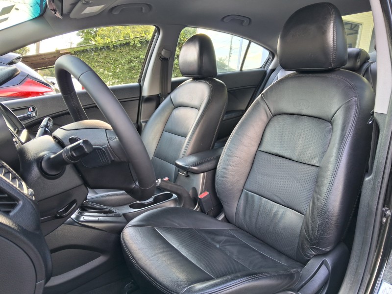 CERATO 1.6 SX3 16V GASOLINA 4P AUTOMÁTICO - 2015 - SãO SEBASTIãO DO CAí
