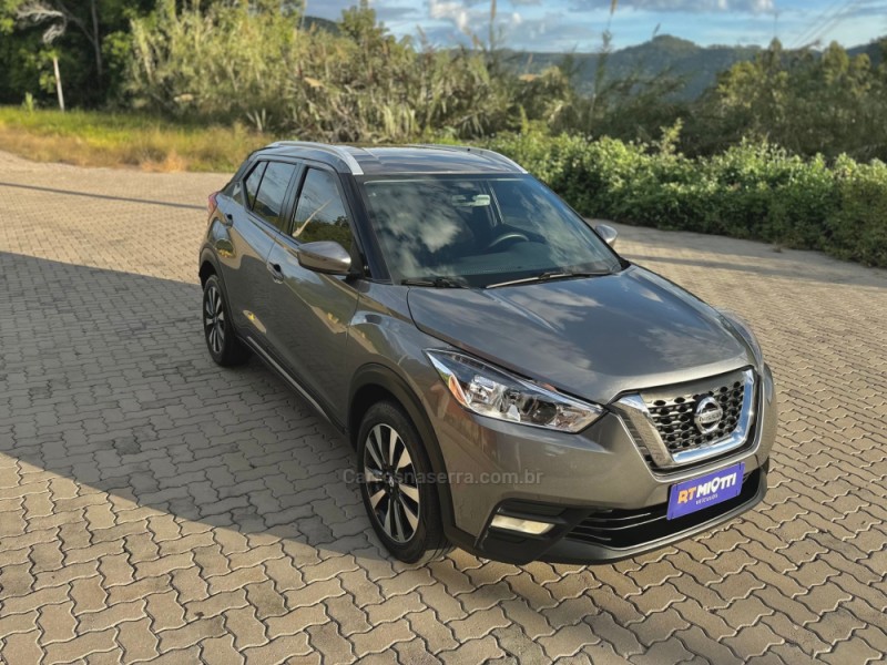 KICKS 1.6 16V FLEX SV PACK PLUS 4P XTRONIC - 2018 - MUçUM