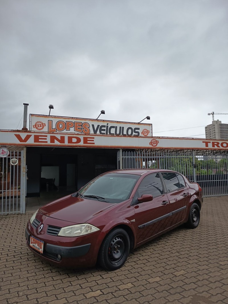 MÉGANE 1.6 RT 16V GASOLINA 4P MANUAL - 2007 - PORTãO