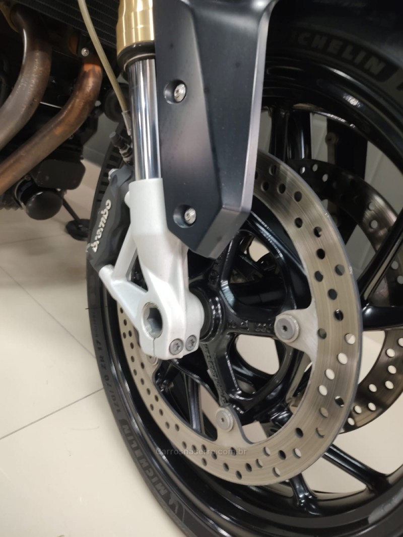 F 800 R - 2015 - CAXIAS DO SUL