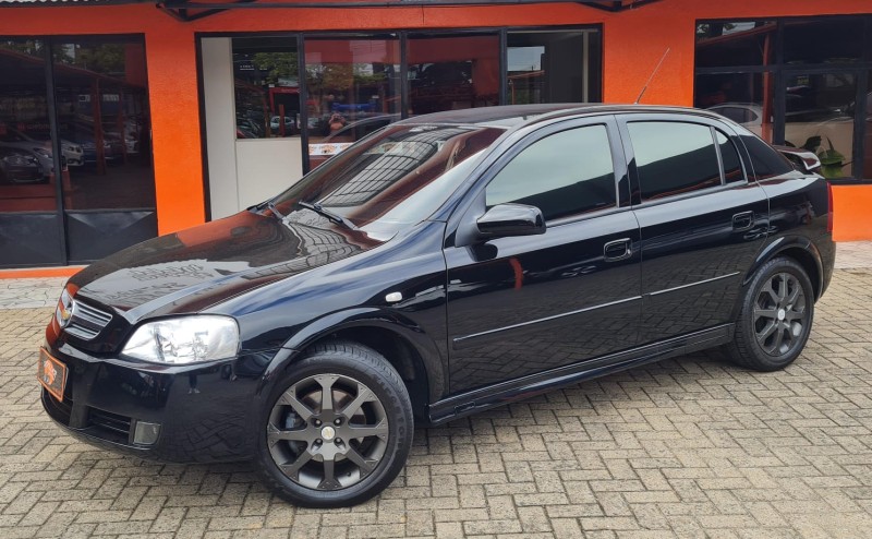 ASTRA 2.0 MPFI ADVANTAGE 8V FLEX 4P MANUAL - 2011 - CANELA