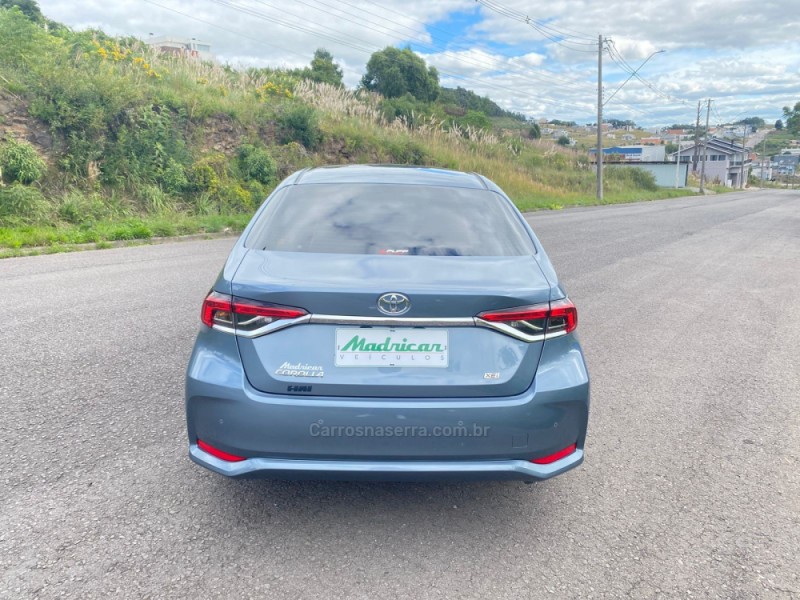 COROLLA 2.0 XEI 16V FLEX 4P AUTOMÁTICO - 2024 - FLORES DA CUNHA