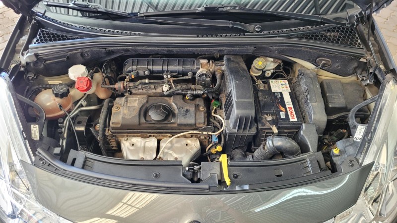 C3 1.5 TENDANCE 8V FLEX 4P MANUAL - 2014 - GARIBALDI