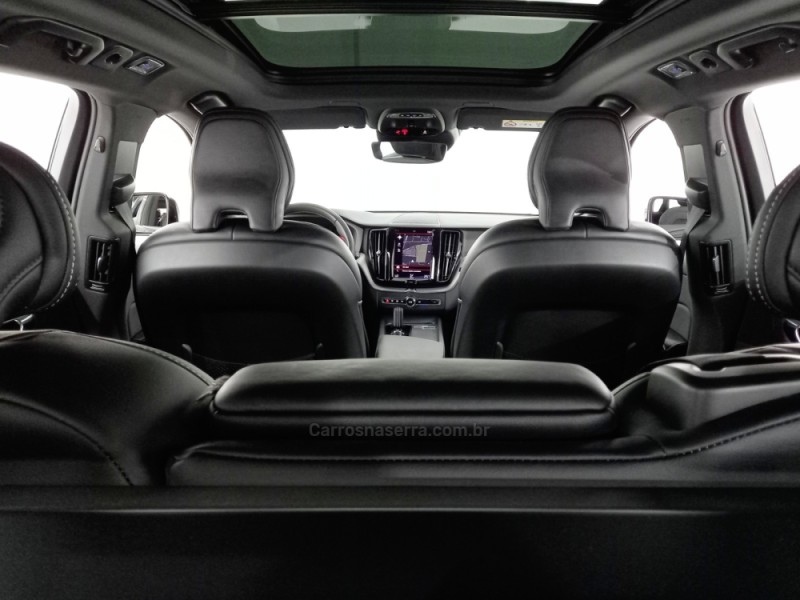 XC60 2.0 T8 R DESIGN HYBRID GASOLINA 4P AUTOMÁTICO - 2021 - PORTO ALEGRE