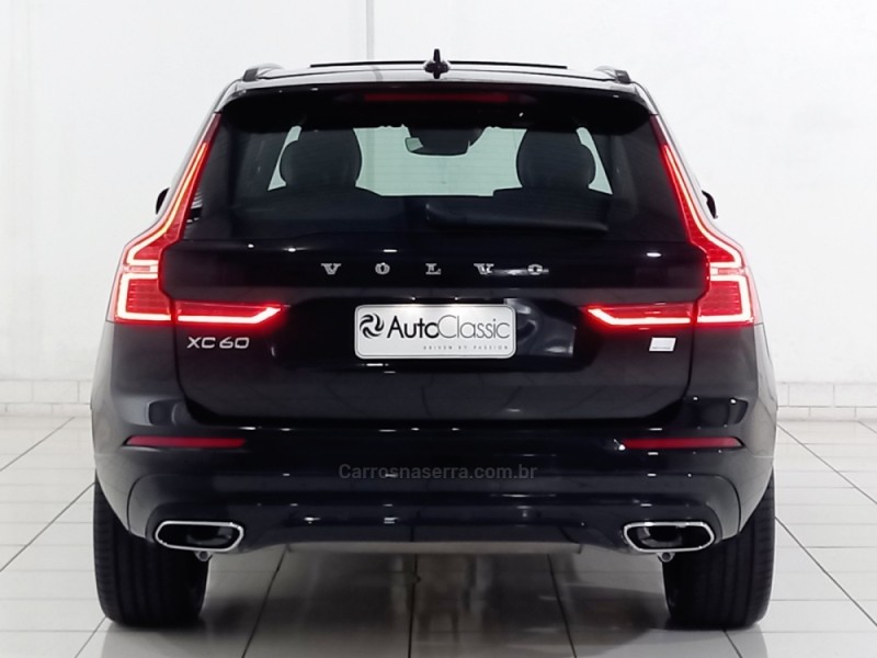 XC60 2.0 T8 R DESIGN HYBRID GASOLINA 4P AUTOMÁTICO - 2021 - PORTO ALEGRE