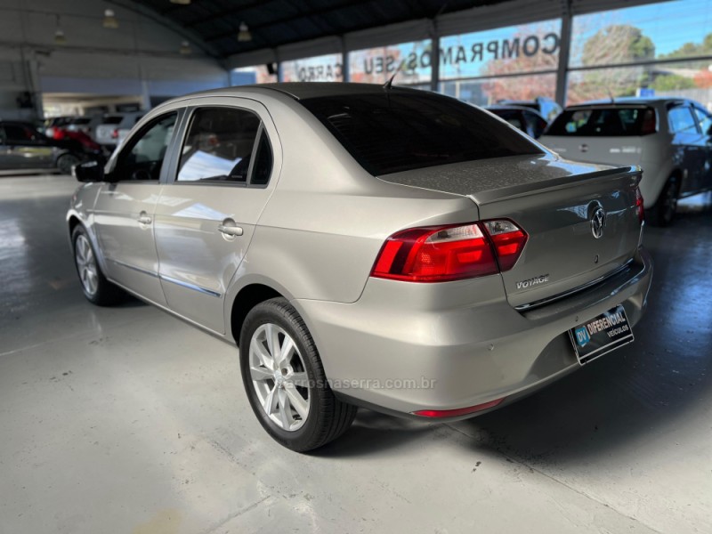 VOYAGE 1.6 MI HIGHLINE 8V FLEX 4P AUTOMATIZADO - 2014 - CAXIAS DO SUL