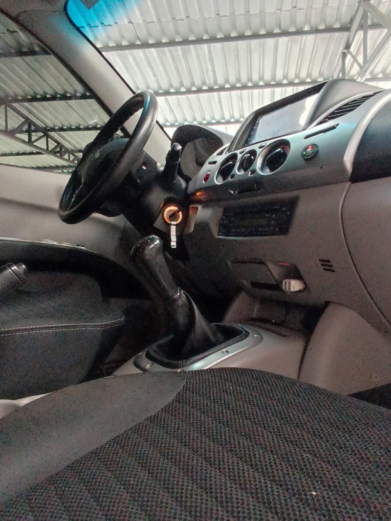 L200 TRITON 2.4 HLS 4X2 CD 16V FLEX 4P MANUAL - 2013 - CAXIAS DO SUL