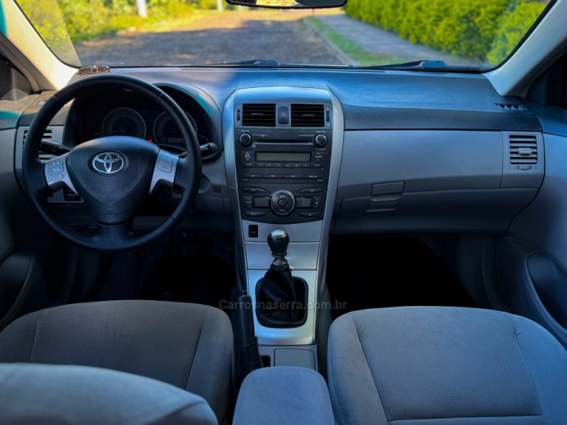 COROLLA 1.8 GLI 16V FLEX 4P MANUAL - 2012 - CAMPO BOM