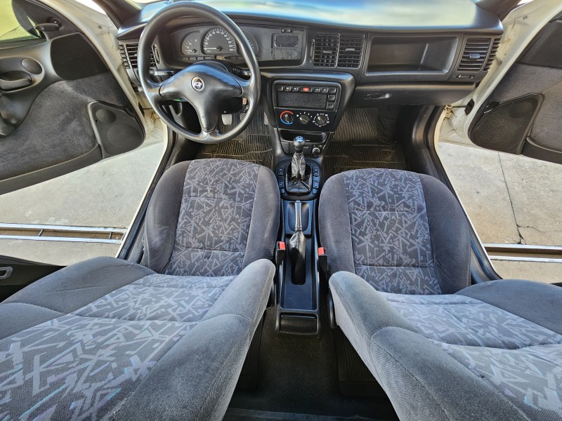 VECTRA 2.2 MPFI GL 8V GASOLINA 4P MANUAL - 1998 - CAXIAS DO SUL