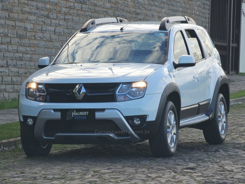 DUSTER 1.6 DYNAMIQUE 4X2 16V FLEX 4P MANUAL - 2018 - CAMPO BOM
