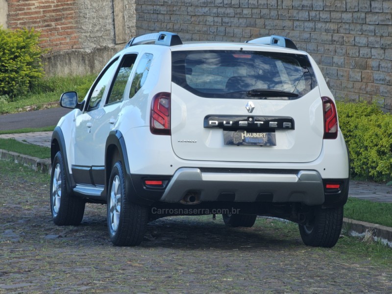 DUSTER 1.6 DYNAMIQUE 4X2 16V FLEX 4P MANUAL - 2018 - CAMPO BOM