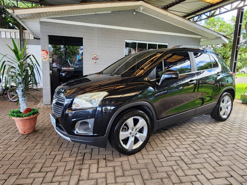 tracker 1.8 mpfi ltz 4x2 16v flex 4p automatico 2015 caxias do sul