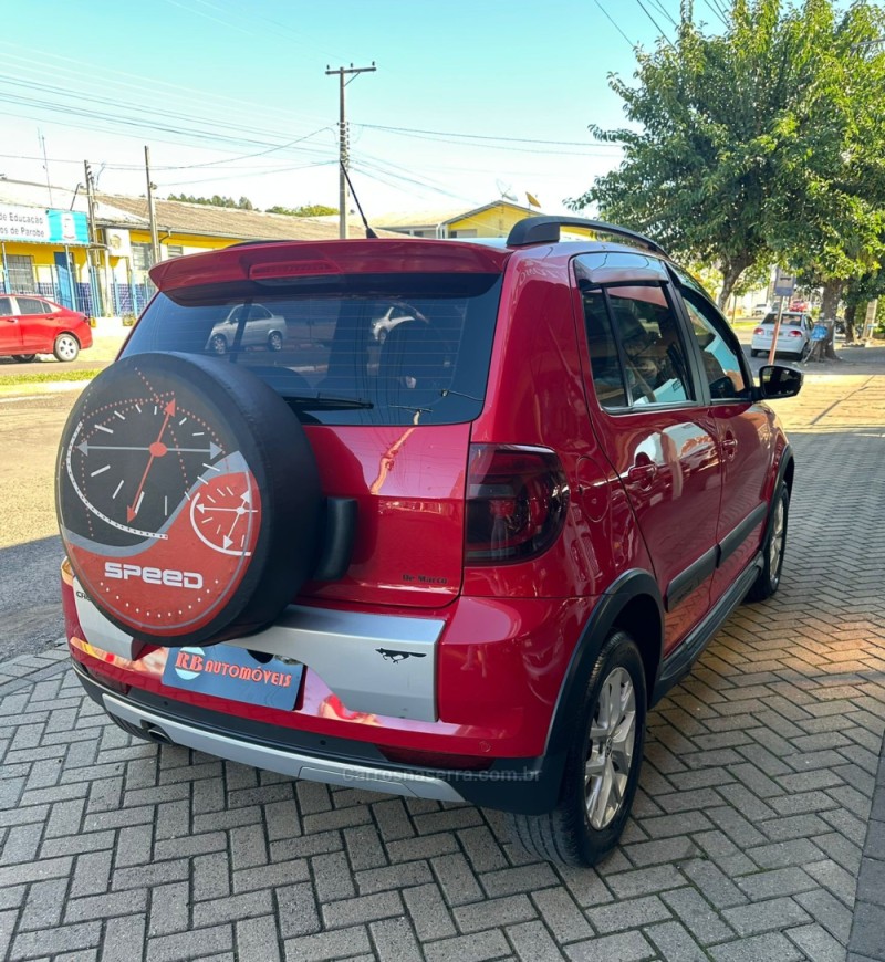 CROSSFOX 1.6 MI FLEX 8V 4P MANUAL - 2014 - PAROBé