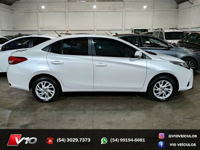 YARIS 1.5 XS SEDAN 16V FLEX 4P AUTOMÁTICO - 2023 - CAXIAS DO SUL
