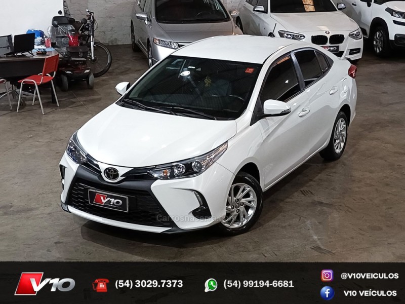 YARIS 1.5 XS SEDAN 16V FLEX 4P AUTOMÁTICO - 2023 - CAXIAS DO SUL