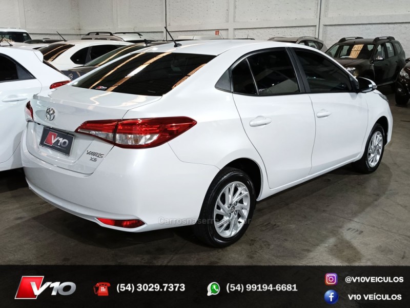 YARIS 1.5 XS SEDAN 16V FLEX 4P AUTOMÁTICO - 2023 - CAXIAS DO SUL