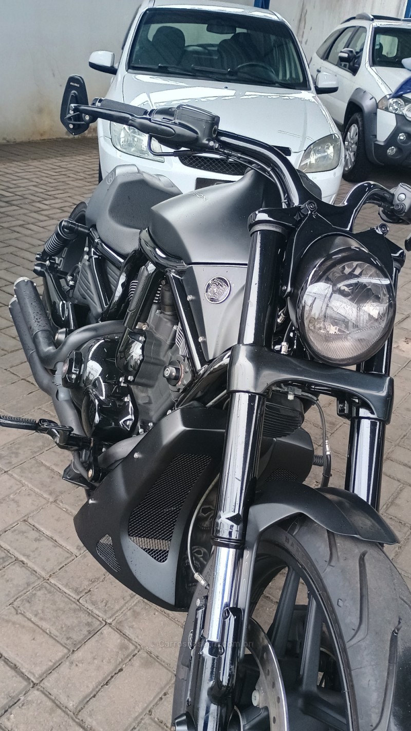 V-ROD  - 2013 - CAMPO BOM