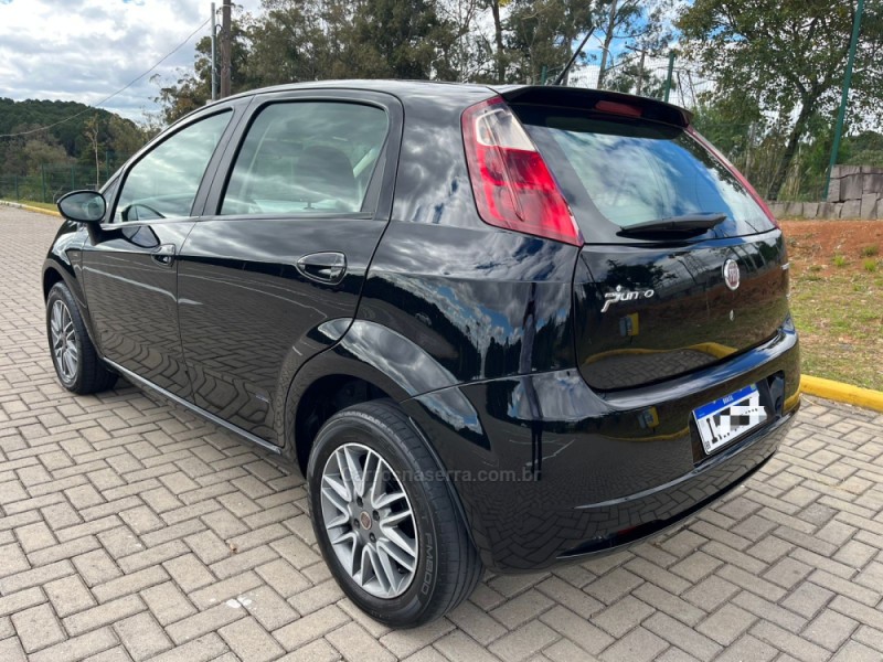 PUNTO 1.8 ESSENCE 16V FLEX 4P MANUAL - 2011 - CAXIAS DO SUL