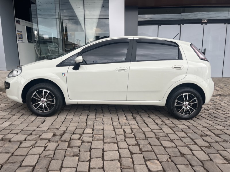 punto 1.4 attractive italia 8v flex 4p manual 2013 veranopolis