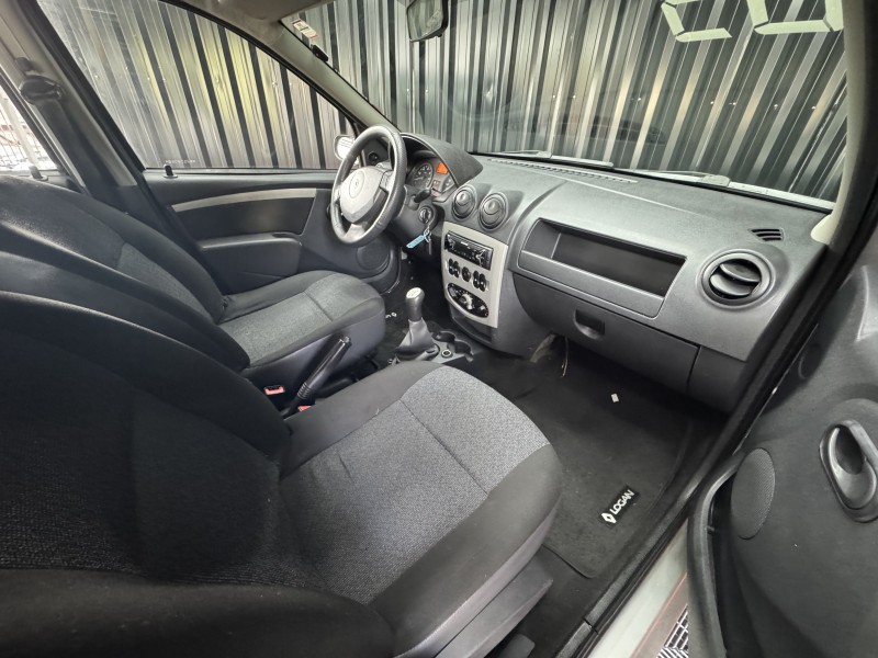 LOGAN 1.0 EXPRESSION 16V FLEX 4P MANUAL - 2009 - CAXIAS DO SUL