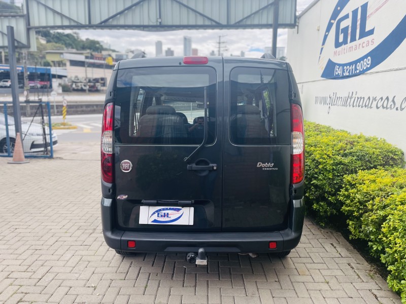 DOBLÓ 1.8 MPI ESSENCE 16V FLEX 7P MANUAL - 2013 - CAXIAS DO SUL