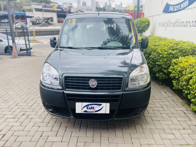 DOBLÓ 1.8 MPI ESSENCE 16V FLEX 7P MANUAL - 2013 - CAXIAS DO SUL
