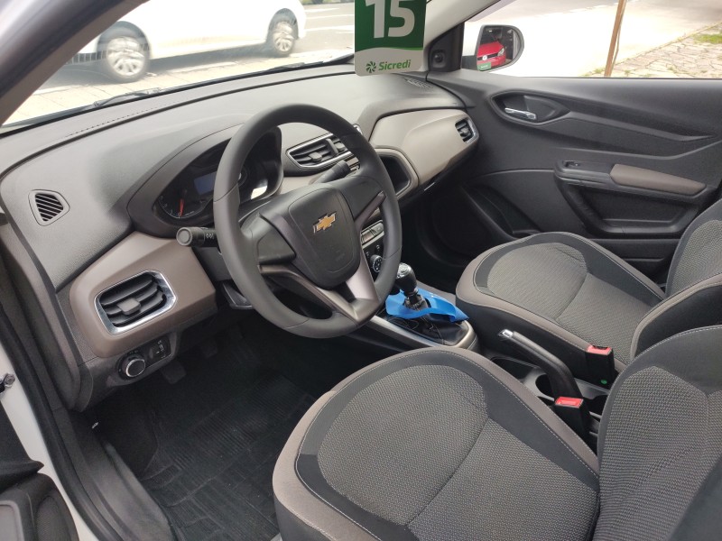 PRISMA 1.4 MPFI LT 8V FLEX 4P MANUAL - 2015 - CAXIAS DO SUL
