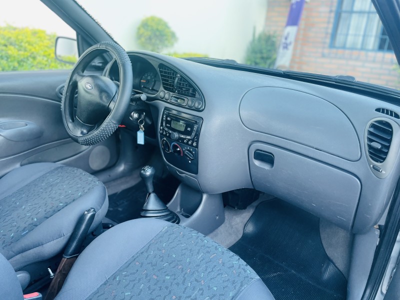 COURIER 1.6 L 8V FLEX MANUAL - 2009 - CAXIAS DO SUL