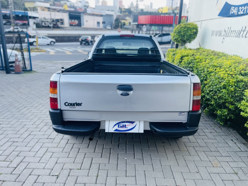 COURIER 1.6 L 8V FLEX MANUAL - 2009 - CAXIAS DO SUL