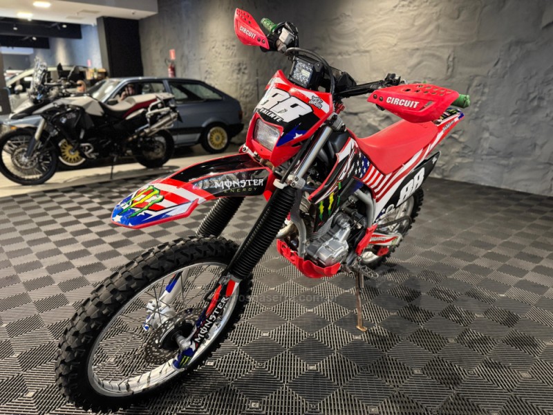 CRF 250F  - 2022 - FARROUPILHA
