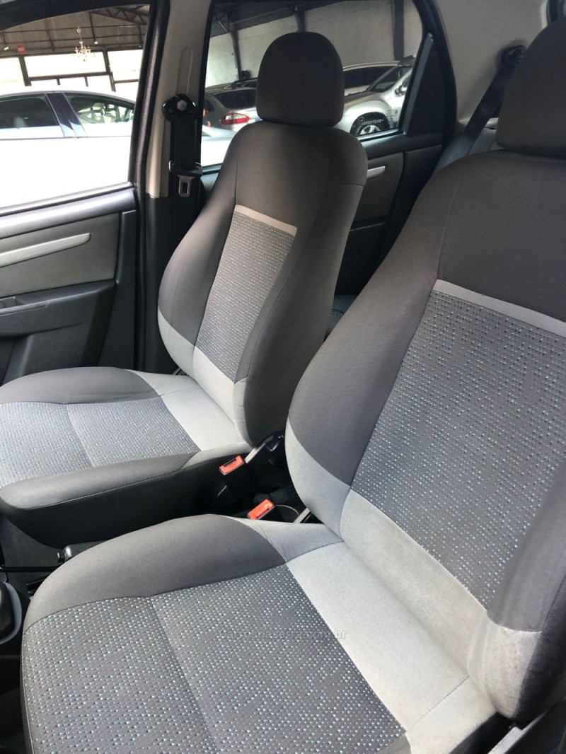 CELTA 1.0 MPFI LT 8V FLEX 4P MANUAL - 2014 - NOVO HAMBURGO