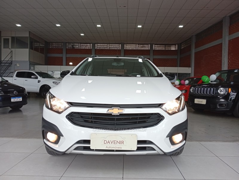 ONIX 1.4 MPFI ACTIV 8V FLEX 4P MANUAL - 2018 - TAQUARA