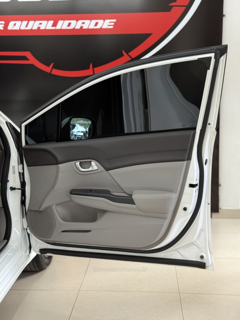 CIVIC 2.0 LXR 16V FLEX 4P AUTOMÁTICO - 2014 - FARROUPILHA