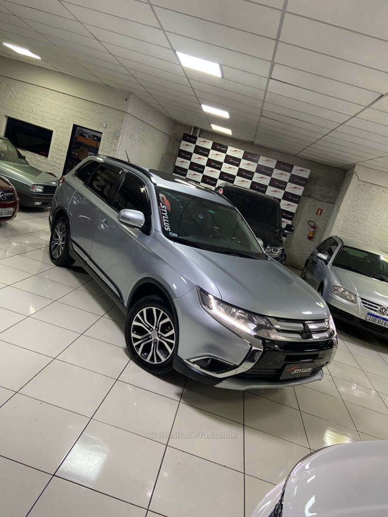 OUTLANDER 2.0 16V GASOLINA 4P AUTOMÁTICO - 2016 - ESTâNCIA VELHA
