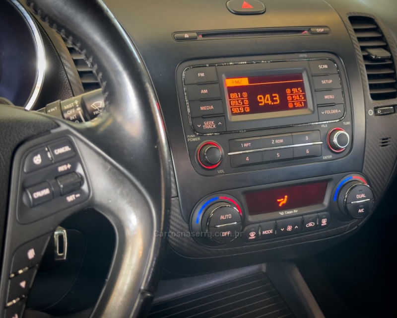 CERATO 1.6 SX3 16V FLEX 4P AUTOMÁTICO - 2014 - GARIBALDI
