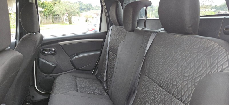 OROCH 1.6 16V EXPRESS FLEX 4P MANUAL - 2017 - CANELA