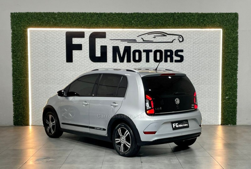 UP 1.0 TSI CROSS 12V FLEX 4P MANUAL - 2018 - NOVO HAMBURGO