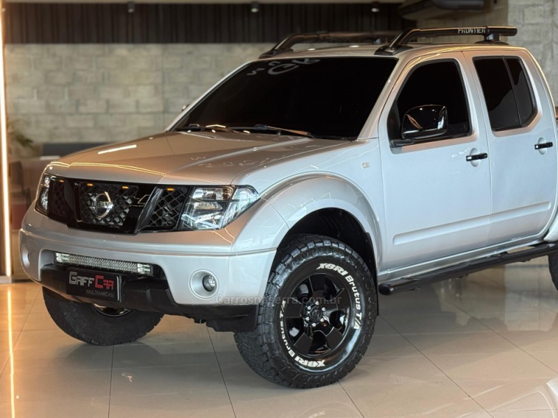 FRONTIER 2.5 SE ATTACK 4X4 CD TURBO ELETRONIC DIESEL 4P MANUAL - 2012 - DOIS IRMãOS