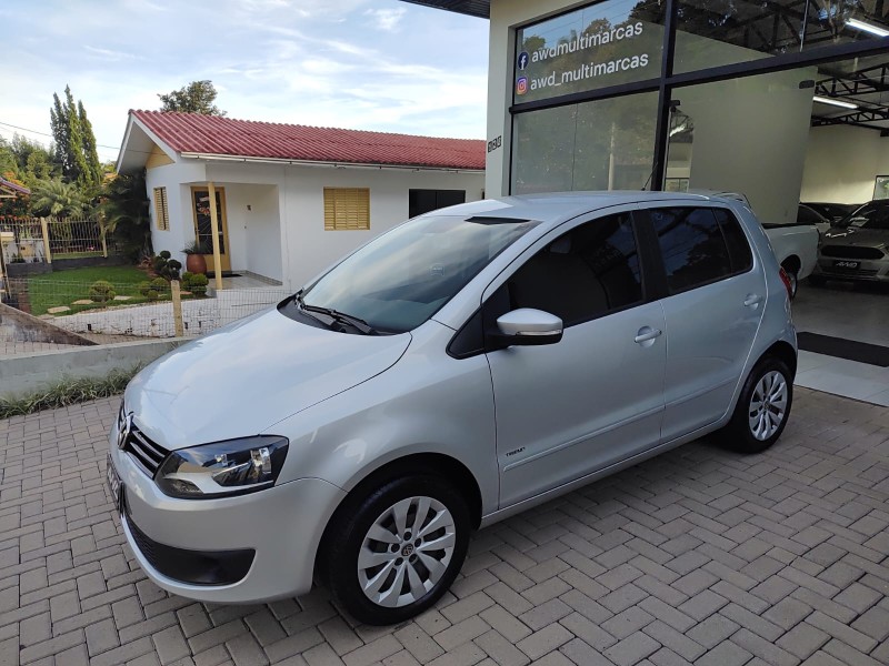 FOX 1.0 ITREND 8V FLEX 4P MANUAL - 2013 - LAJEADO