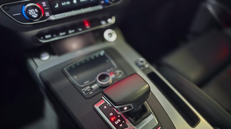 Q5 2.0 TFSI S LINE BLACK QUATTRO S TRONIC GASOLINA 4P - 2020 - CAXIAS DO SUL