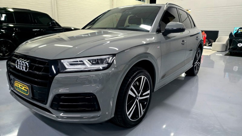 Q5 2.0 TFSI S LINE BLACK QUATTRO S TRONIC GASOLINA 4P - 2020 - CAXIAS DO SUL