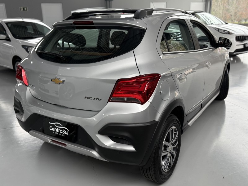 ONIX 1.4 MPFI ACTIV 8V FLEX 4P AUTOMÁTICO - 2018 - CARLOS BARBOSA