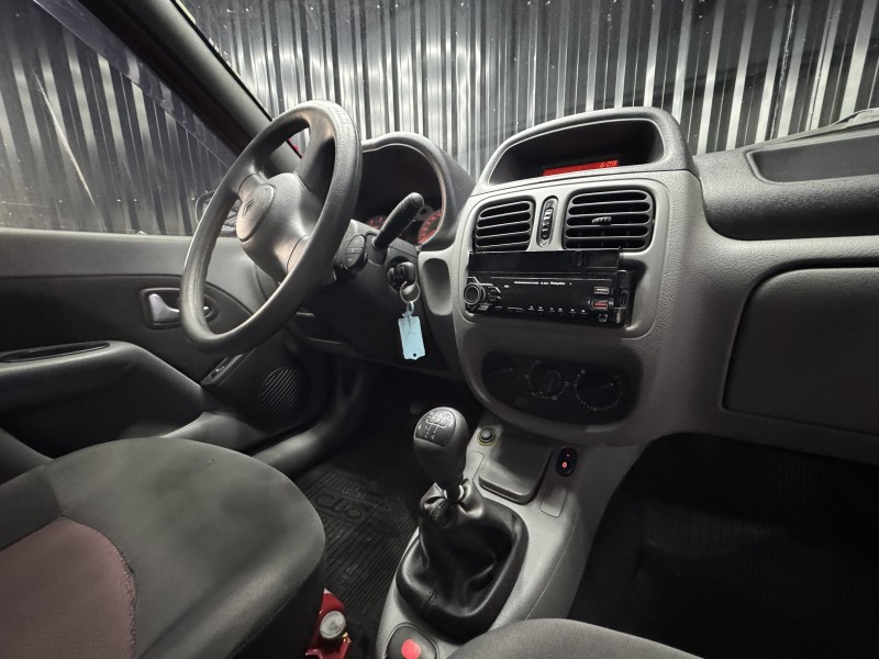 CLIO 1.0 EXPRESSION 16V HI-FLEX 4P MANUAL - 2006 - CAXIAS DO SUL