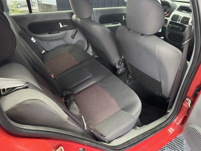 CLIO 1.0 EXPRESSION 16V HI-FLEX 4P MANUAL - 2006 - CAXIAS DO SUL