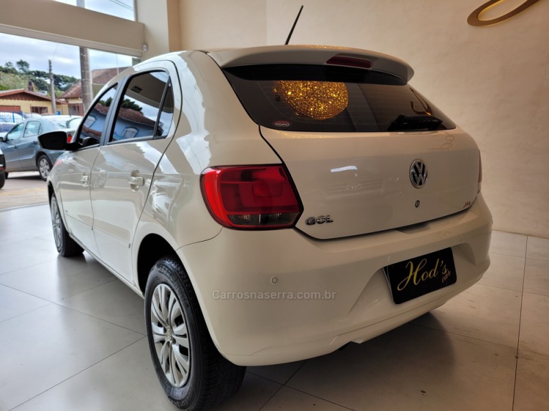 GOL 1.0 MI TREND 8V GASOLINA 4P MANUAL G.III - 2014 - CANELA